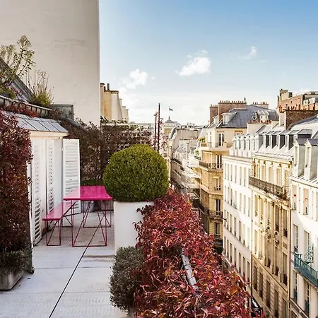 Private Penthouse - Champs Elysees