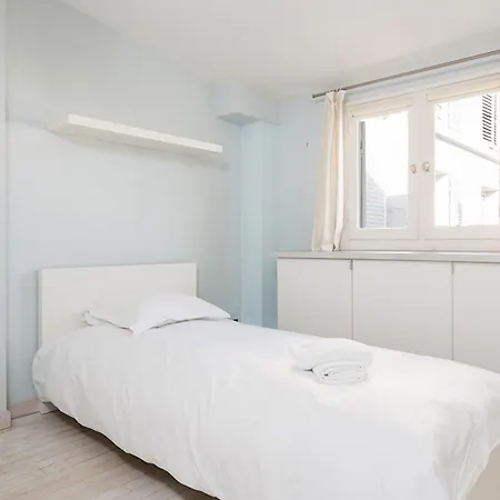 Private Penthouse - Champs Elysees باريس